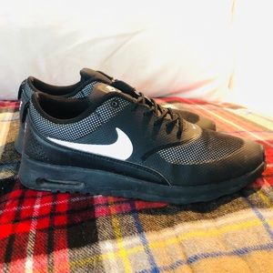 Black and White Nike Air Max Thea